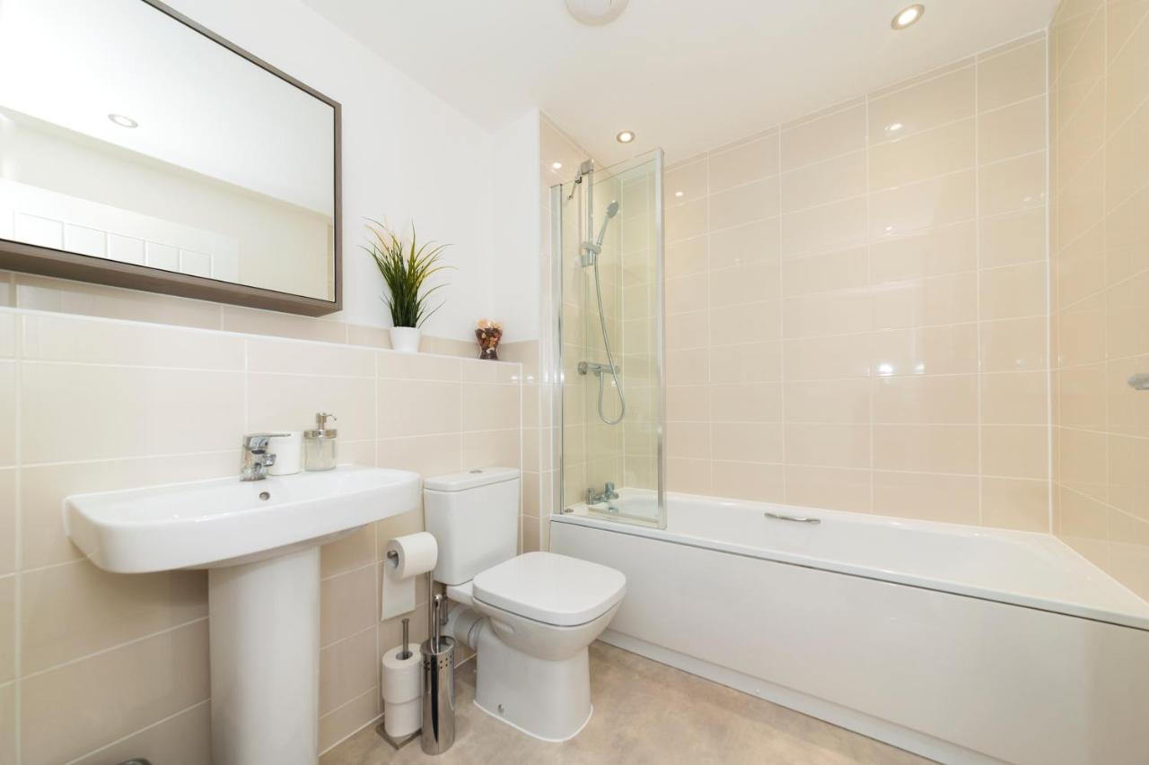 Greenfield Modern 3Br Home - Southcote Lane , Reading Extérieur photo