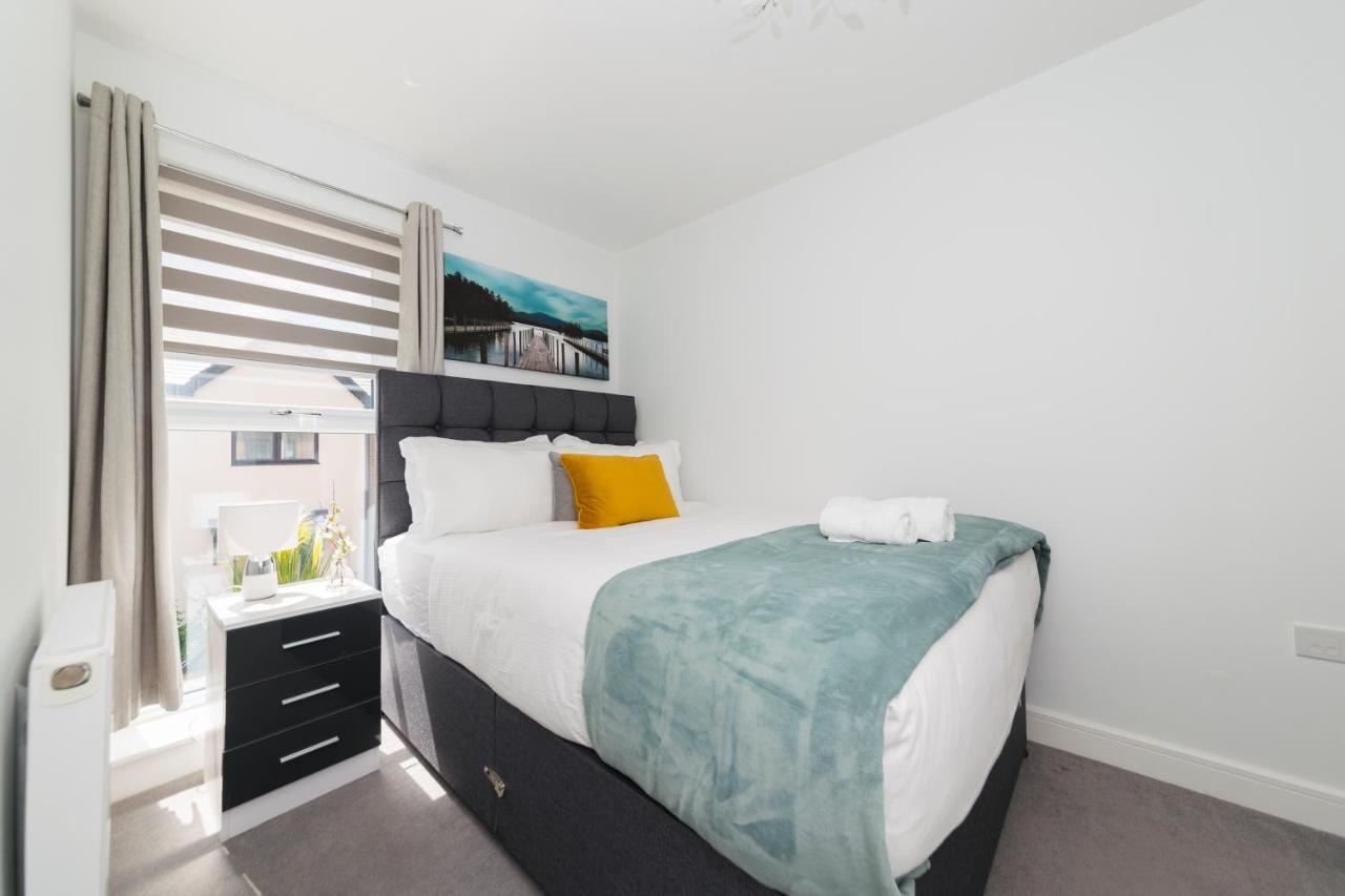 Greenfield Modern 3Br Home - Southcote Lane , Reading Extérieur photo