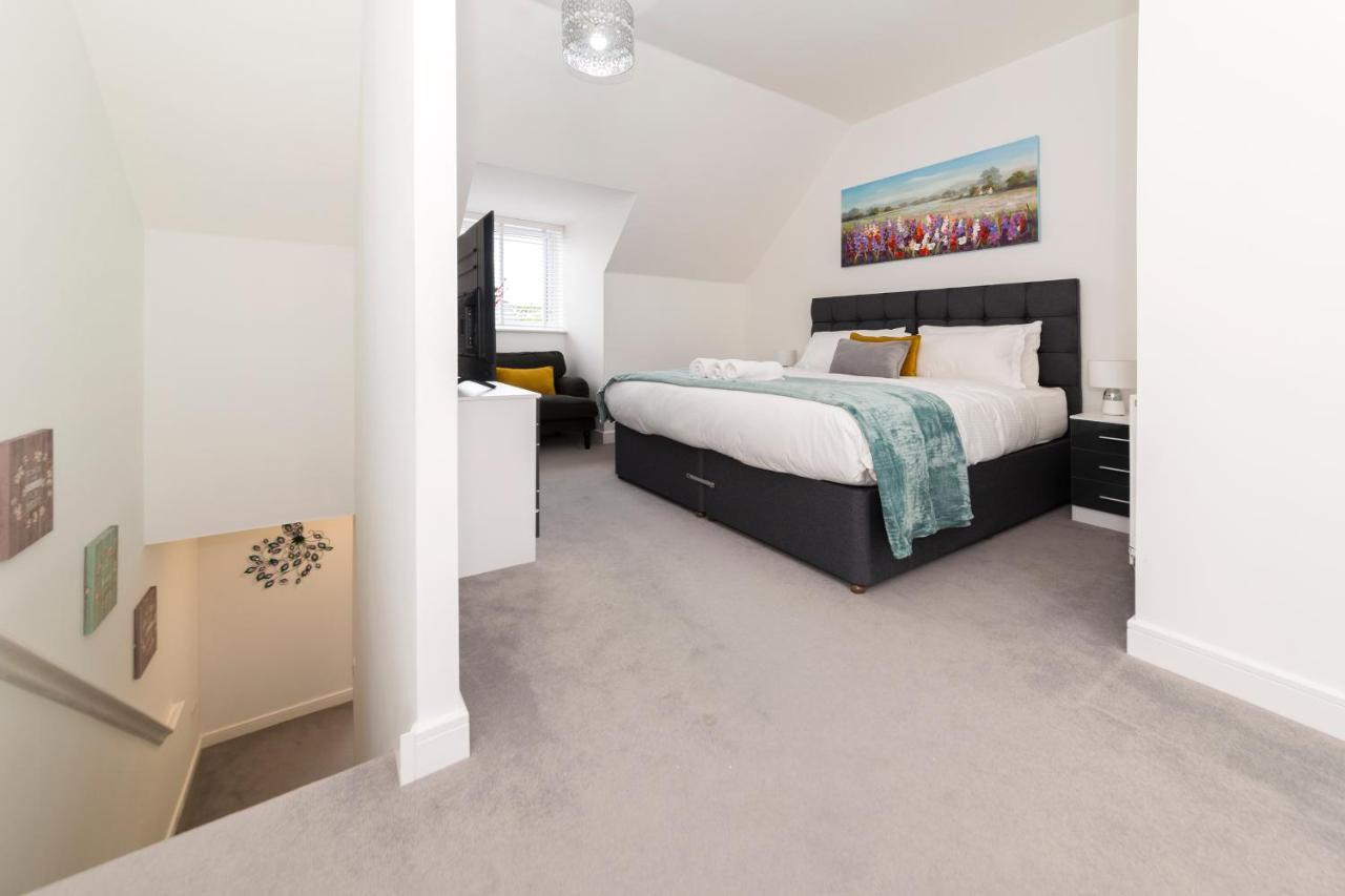 Greenfield Modern 3Br Home - Southcote Lane , Reading Extérieur photo