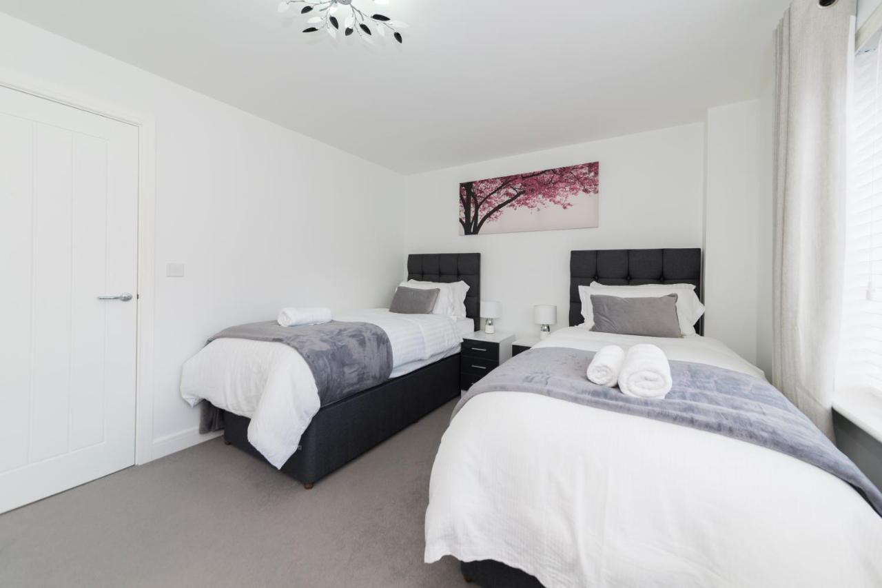 Greenfield Modern 3Br Home - Southcote Lane , Reading Extérieur photo