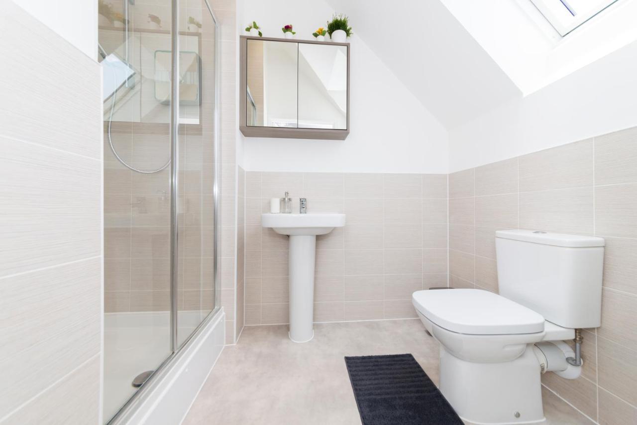 Greenfield Modern 3Br Home - Southcote Lane , Reading Extérieur photo